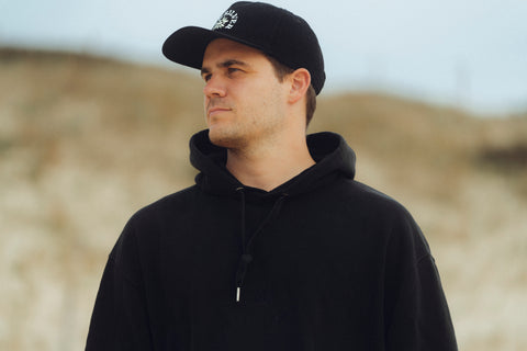 HOODIE x HUETTEHUETTE | black