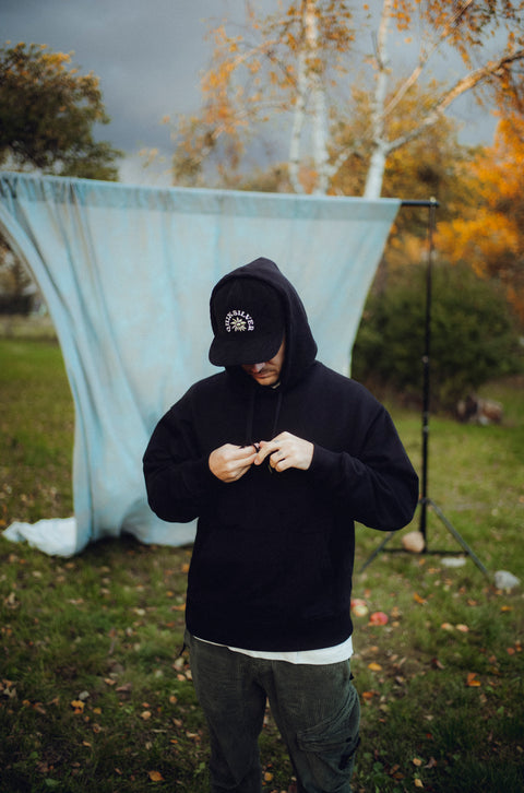 HOODIE x HUETTEHUETTE | black